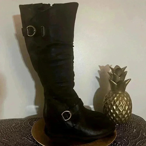 WOMENS BARETRAP TALL BOOTS SIZE 7M NWT - Picture 1 of 16